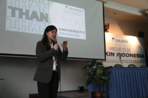 9760aa0ae89fec2c96cd4b06e9cbd047