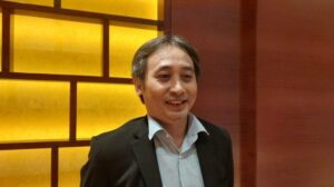 Teguh dartanto ekonom dan dekan feb ui