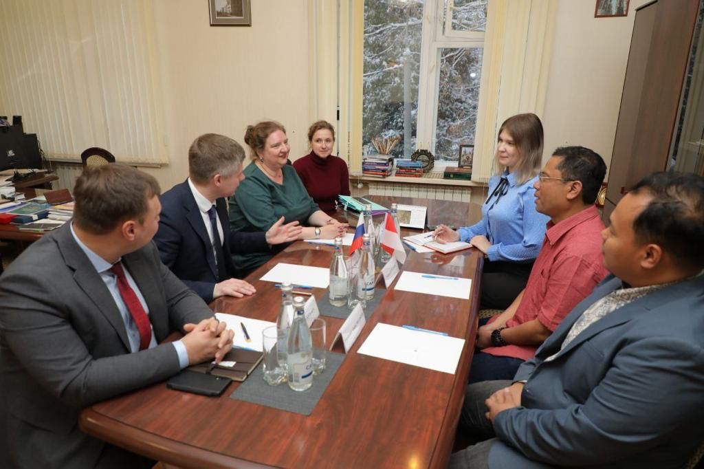 90f5d25b3c036ab36d558bd1fae069a8