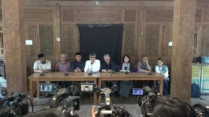 Pers sejumlah tokoh yang