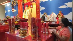 Suasana di Klenteng Kong Zi Miao Manado jelang Imlek 2573 KongziliFDGDFY67