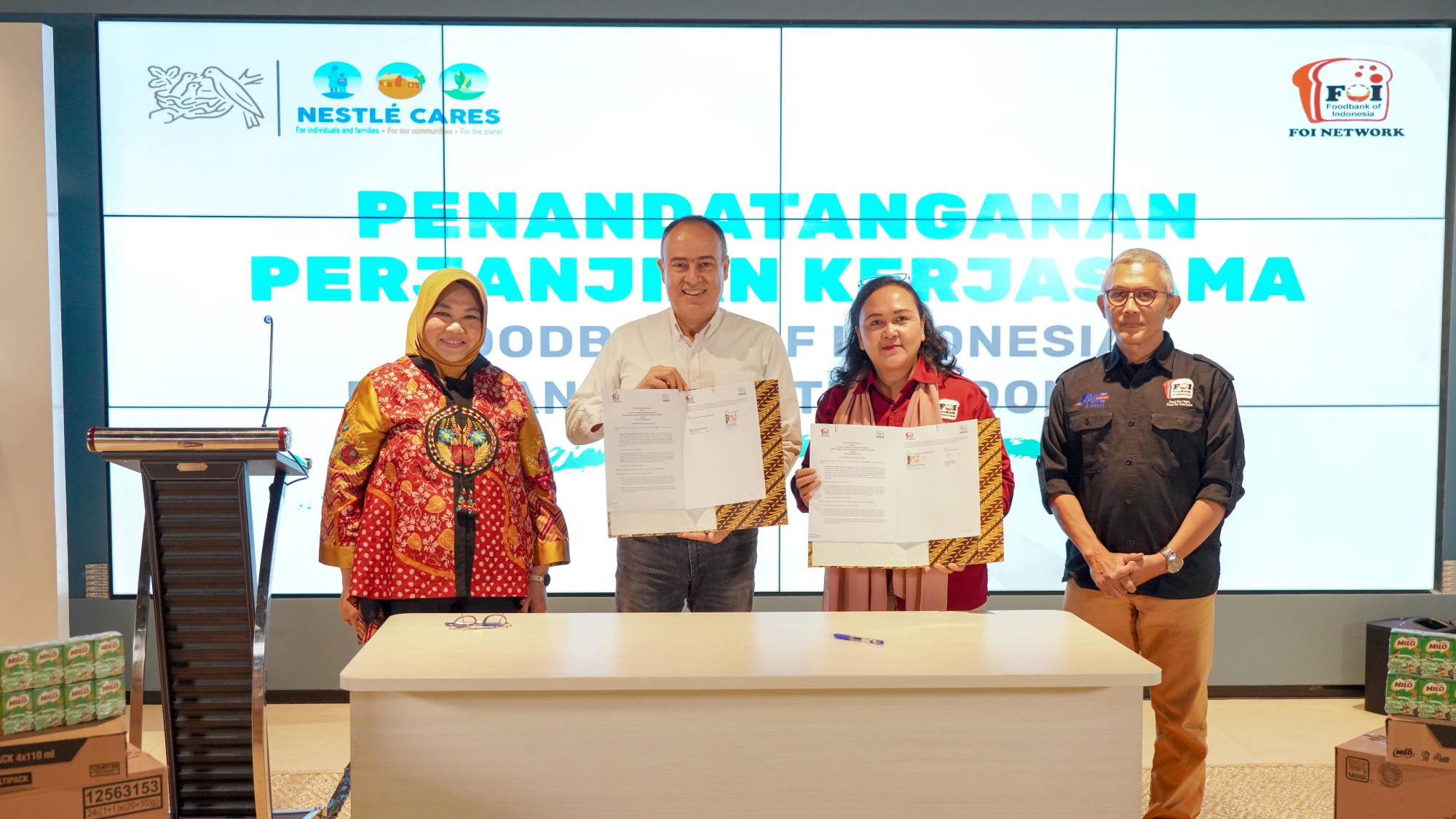 Proses penandatanganan mou antara nestle indonesia dan foodb wsre