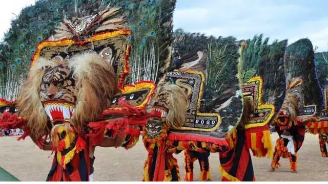 042314600 1472472138 Reog Ponorogo di Filiphina