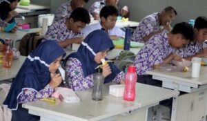 6beaf4affb79465f919b9dabfa3dc6ba